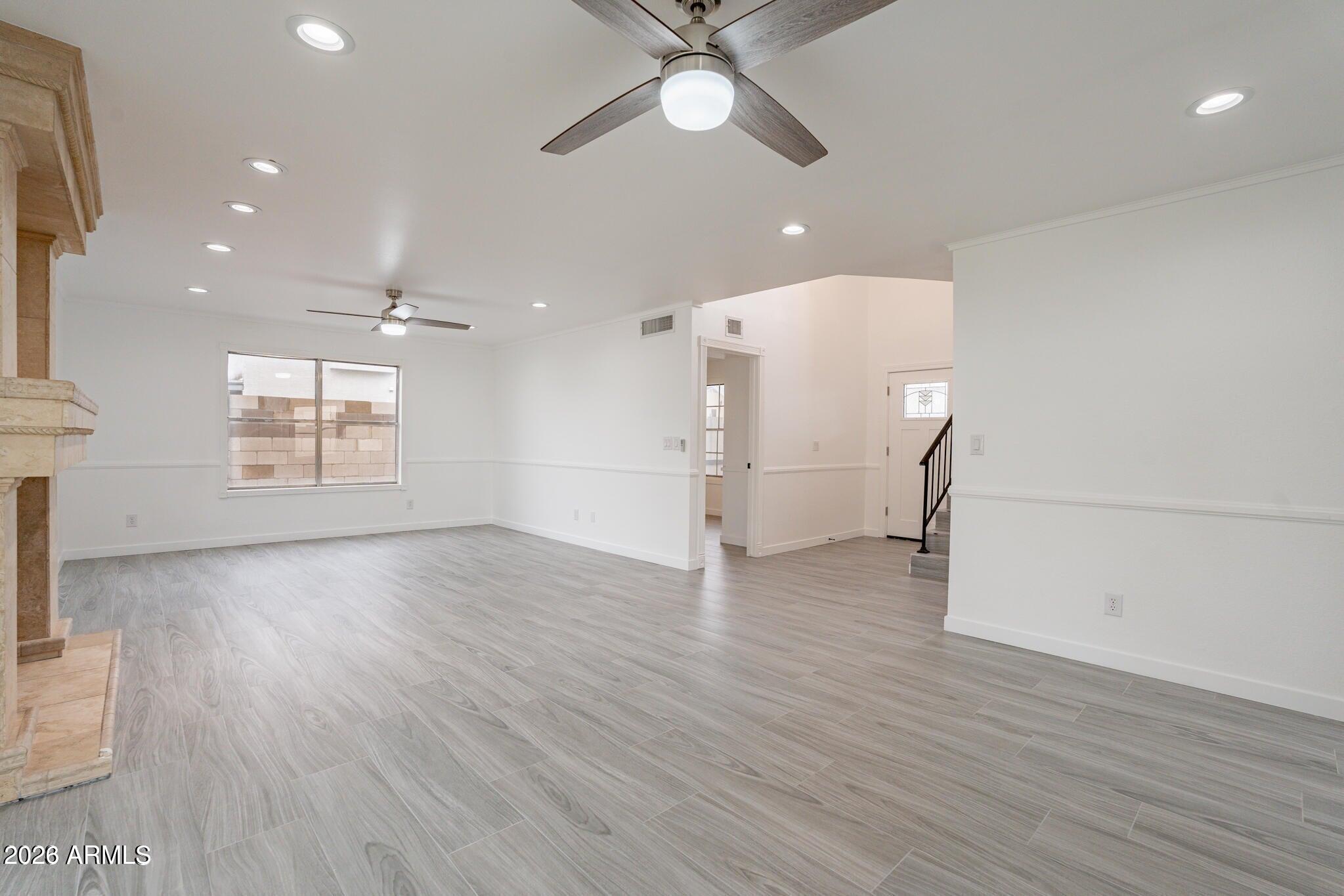 OVERLAND TRAIL 4 - Residential