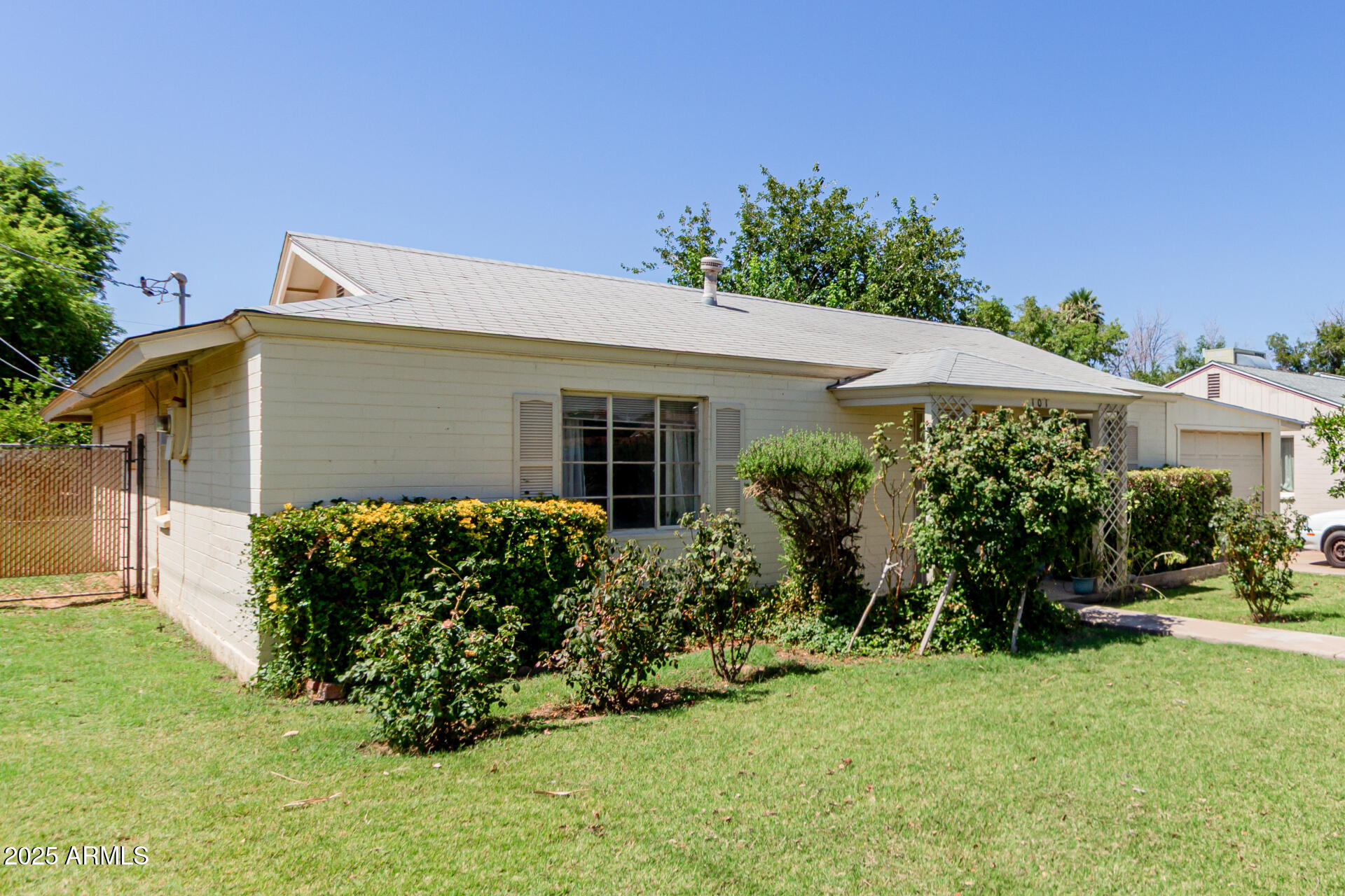 101 W HARRISON Street