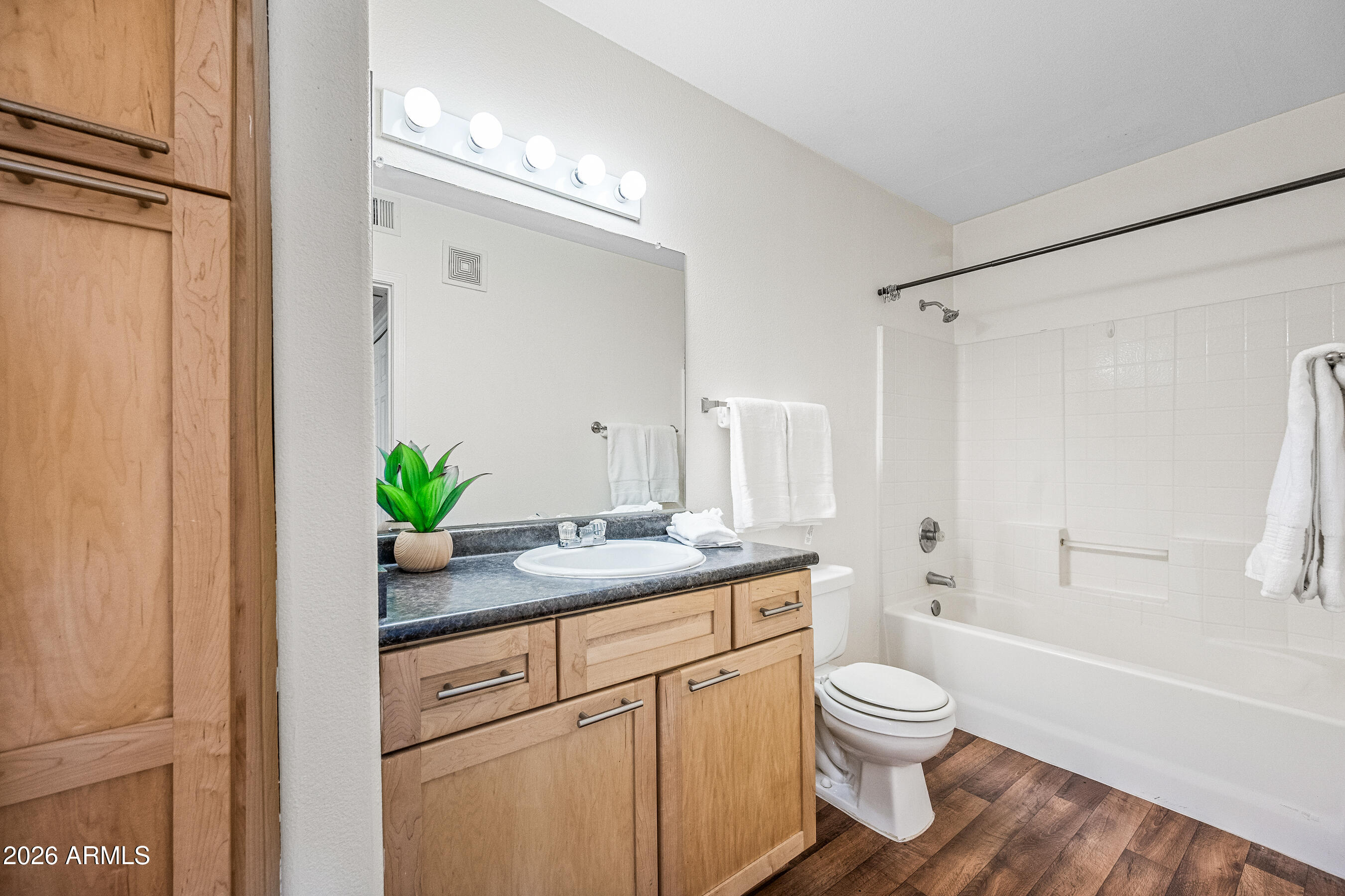 1295 N Ash Street Apt 617