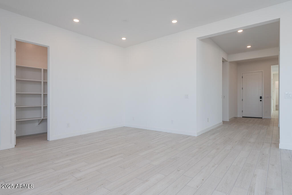 1982 E Empeltre Road