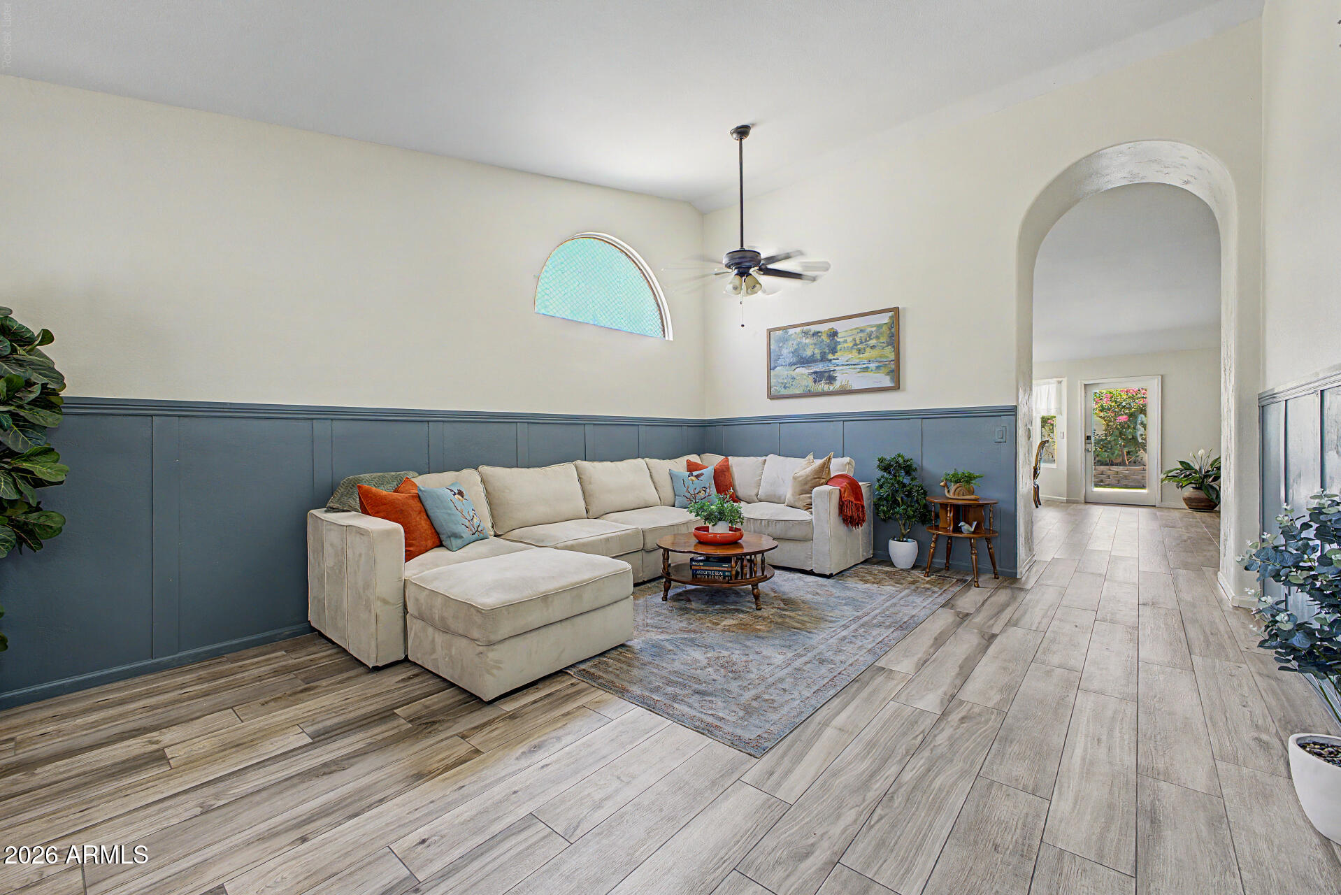 1929 E MARQUETTE Drive