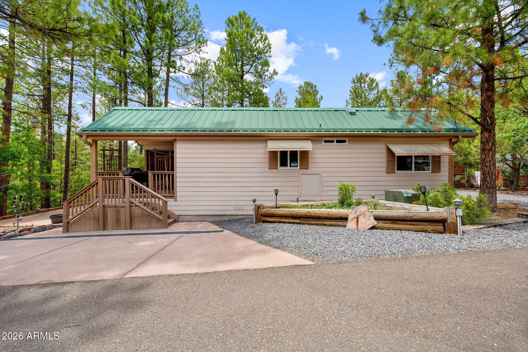 2280 E Saddlebag Lane