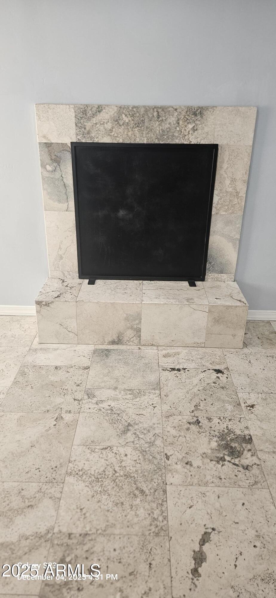 6838 E EDGEMONT Avenue