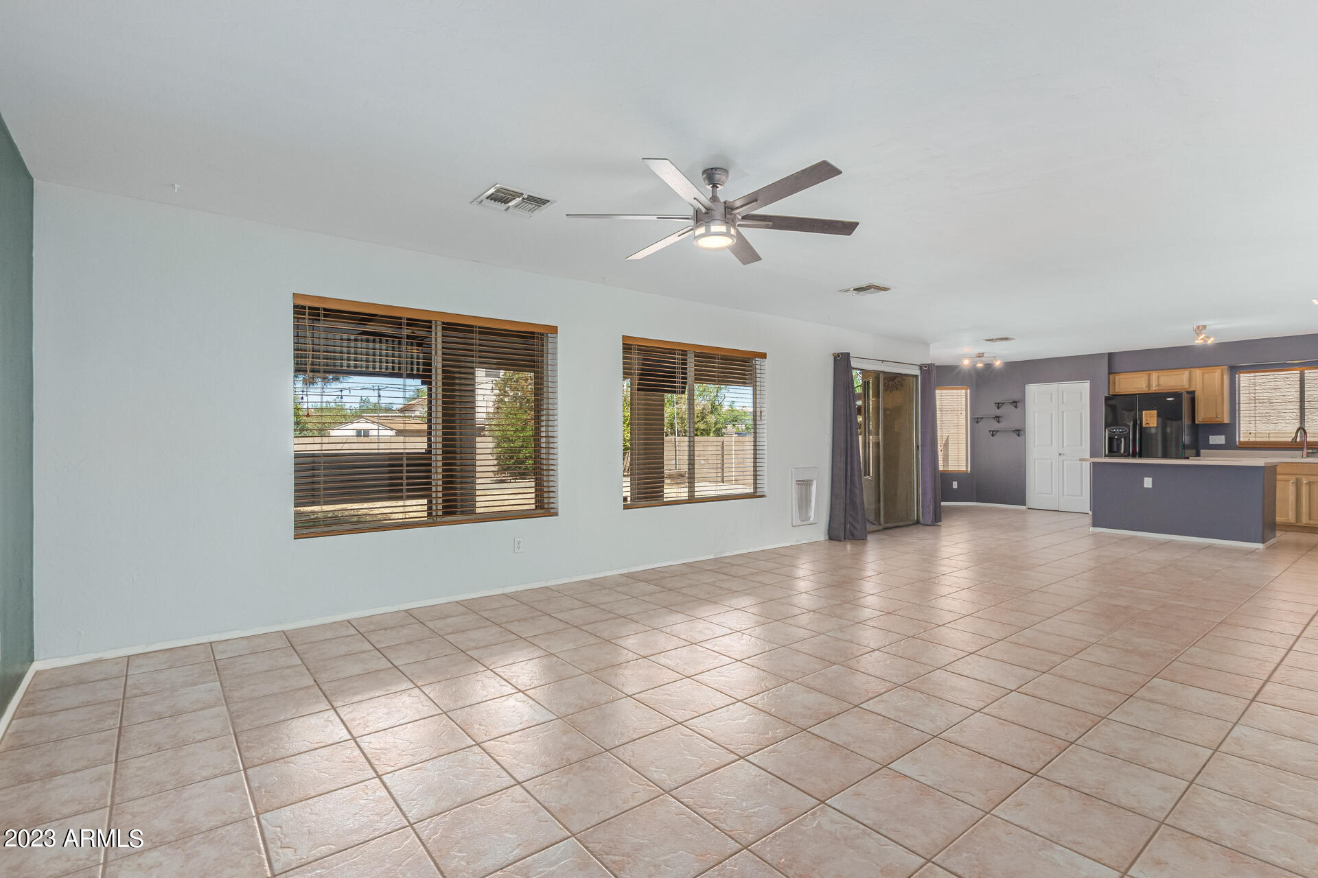 Photo 9 of 38 of 8691 N AHWATUKEE Way house