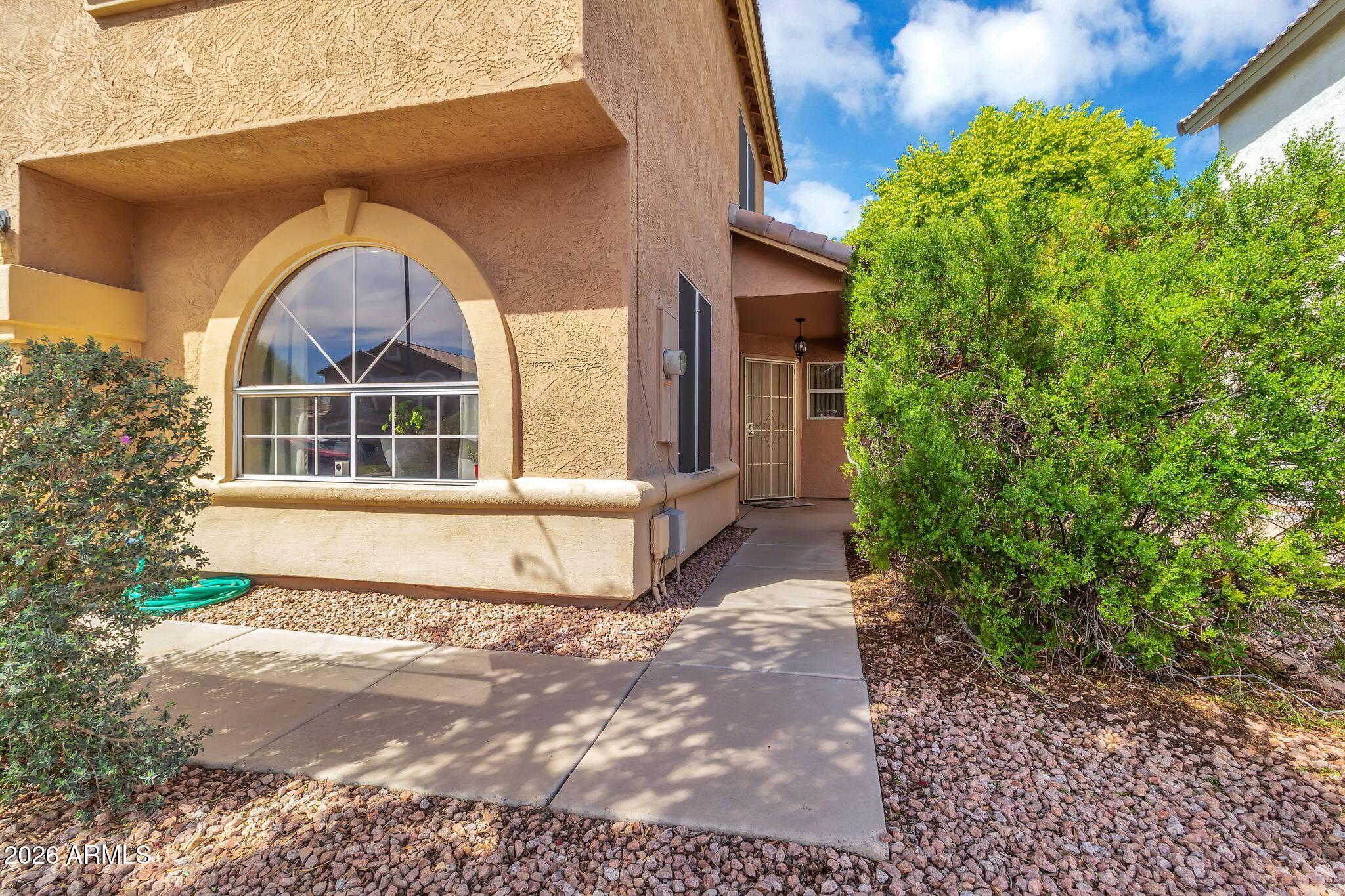 7506 E NAVARRO Avenue