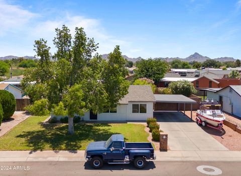 Single Family Residence in Phoenix AZ 4109 CROCUS Drive.jpg