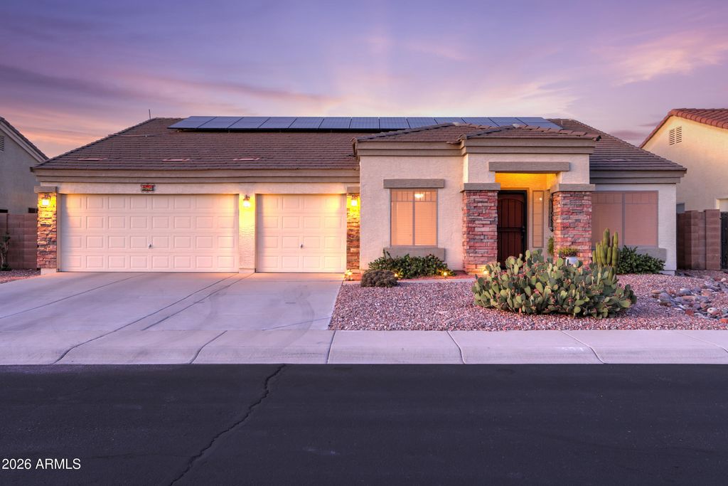 Photo of 504 E Black Diamond Drive, Casa Grande, AZ 85122 (MLS # 6981779)
