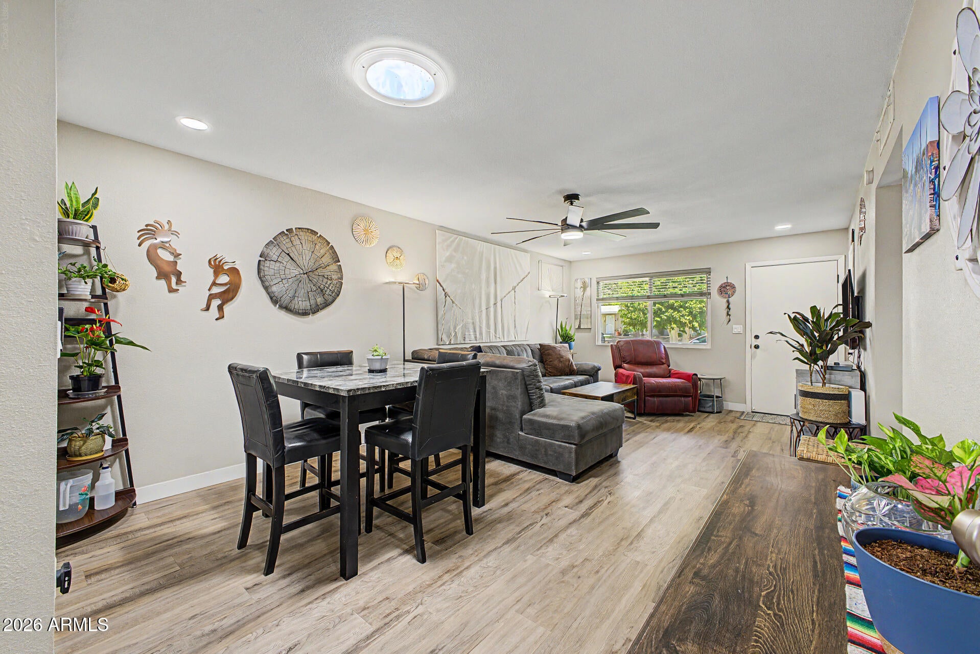 11005 W SANTA FE Drive
