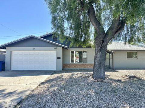 Photo of 117 W Del Rio Drive, Tempe, AZ 85282 (MLS # 6998166)