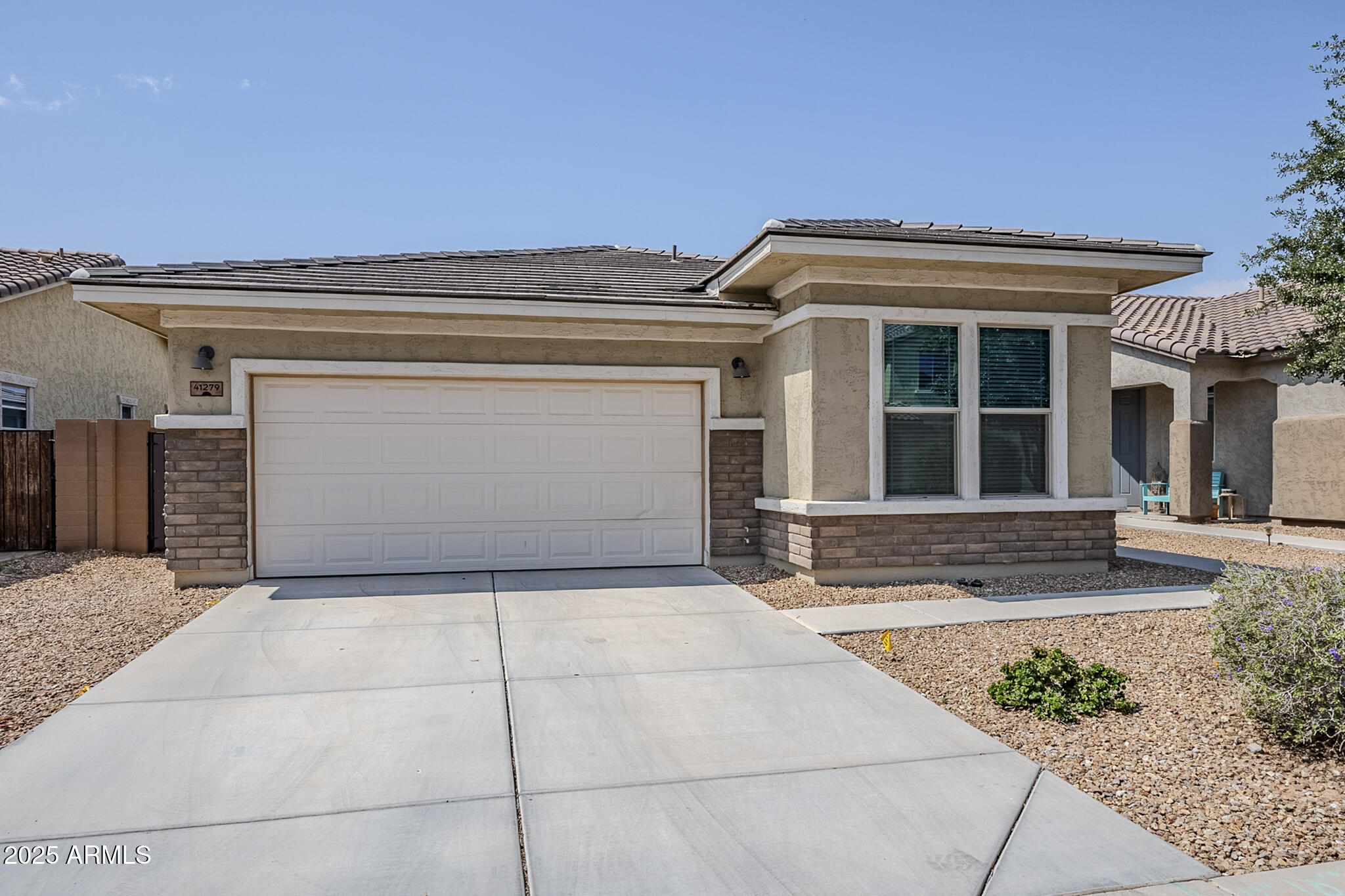 41279 W ELM Drive
