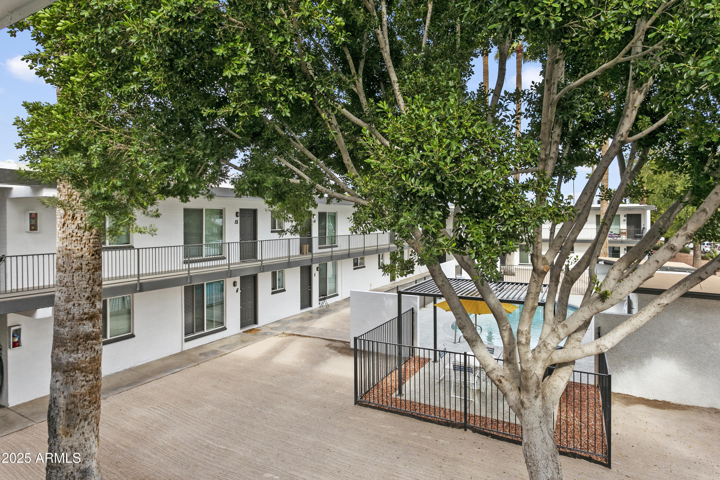 2014 W BERRIDGE Lane