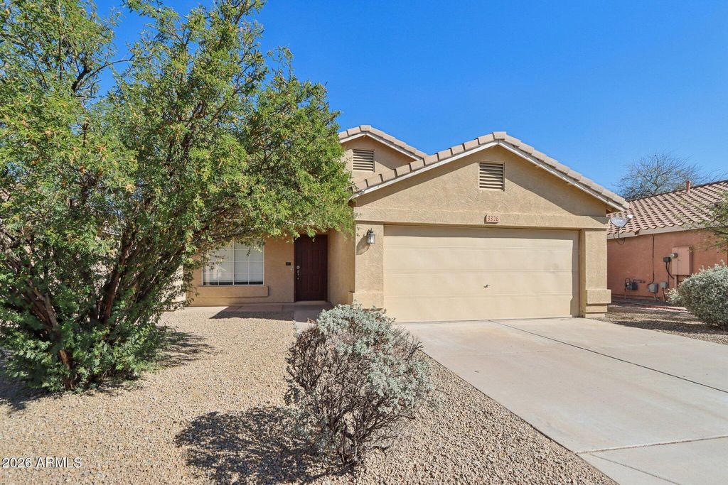 Photo of 3326 W Shumway Farm Road, Phoenix, AZ 85041 (MLS # 6998909)