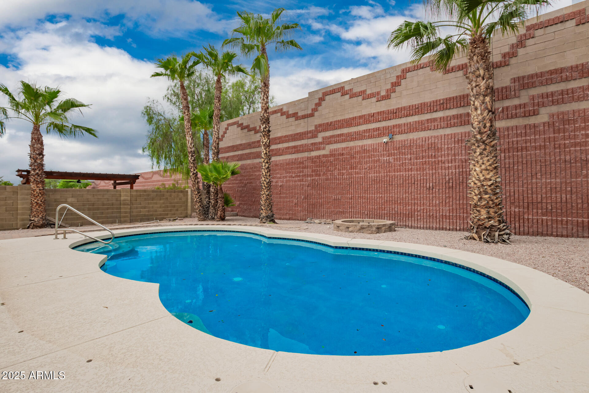 6424 E QUARTZ Street