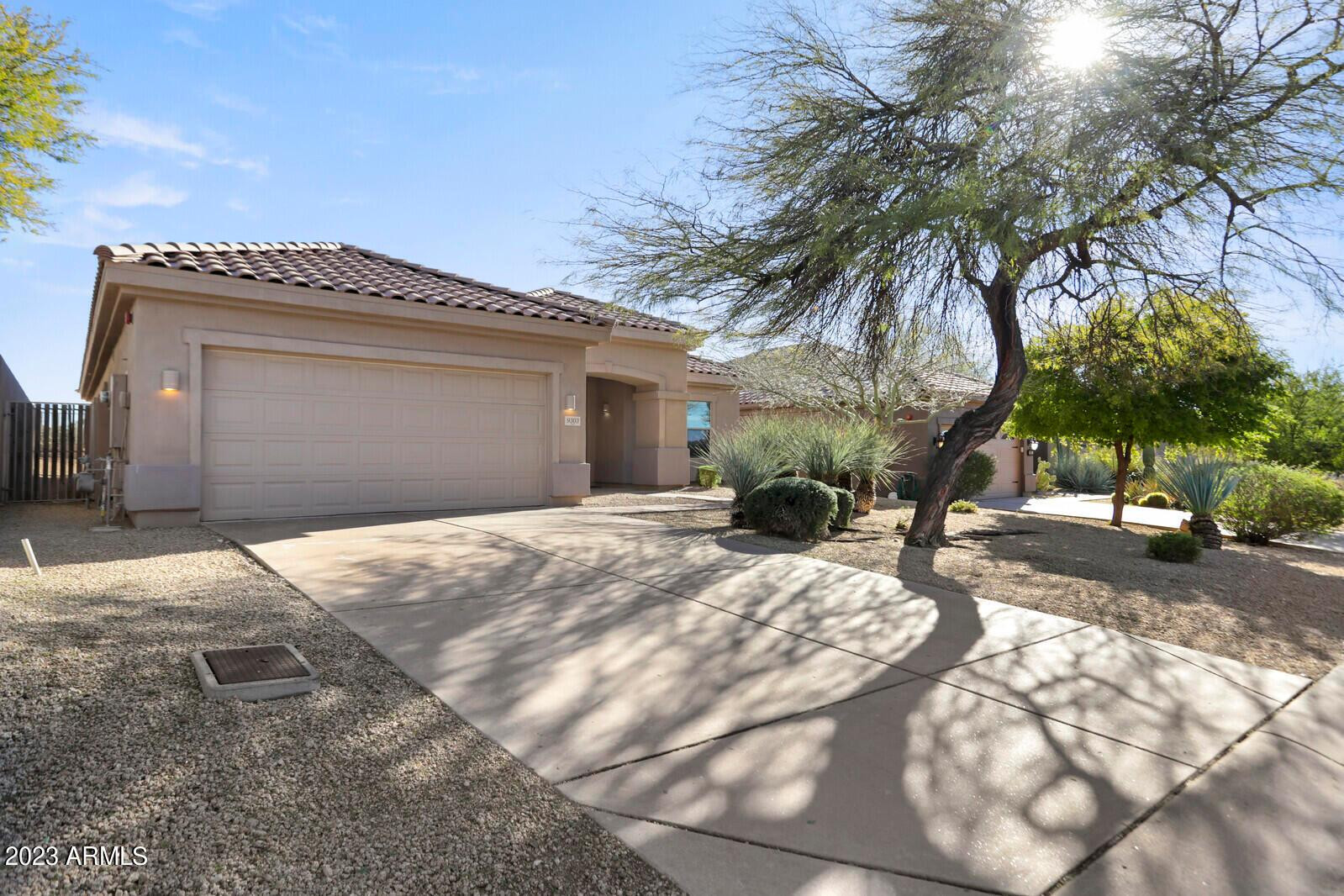 9303 E WHITEWING Drive