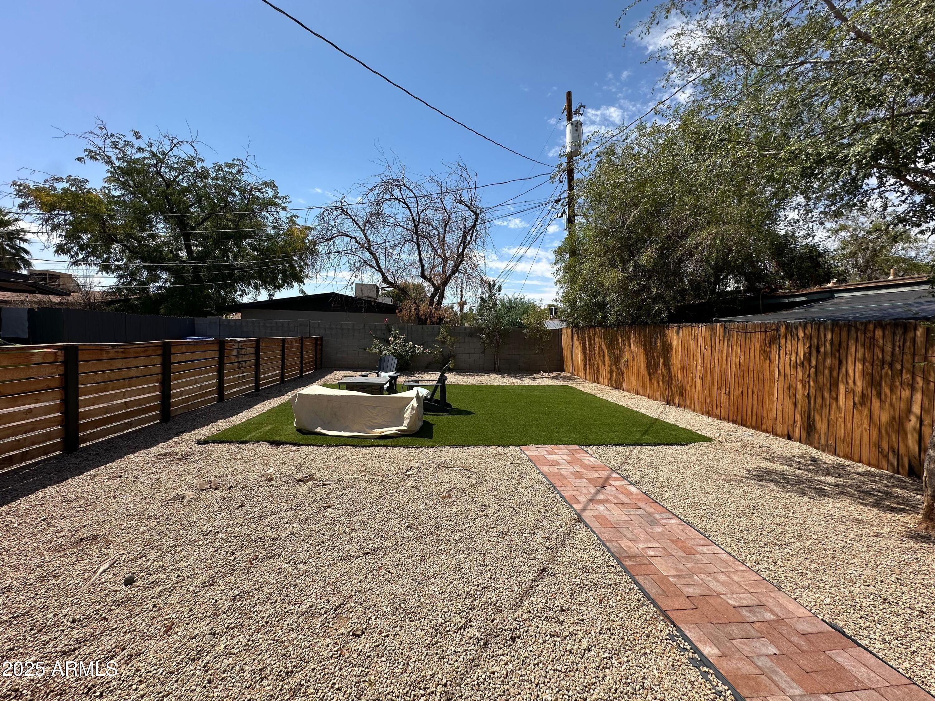 EAST CITRUS ACRES PLAT A - Residential Income
