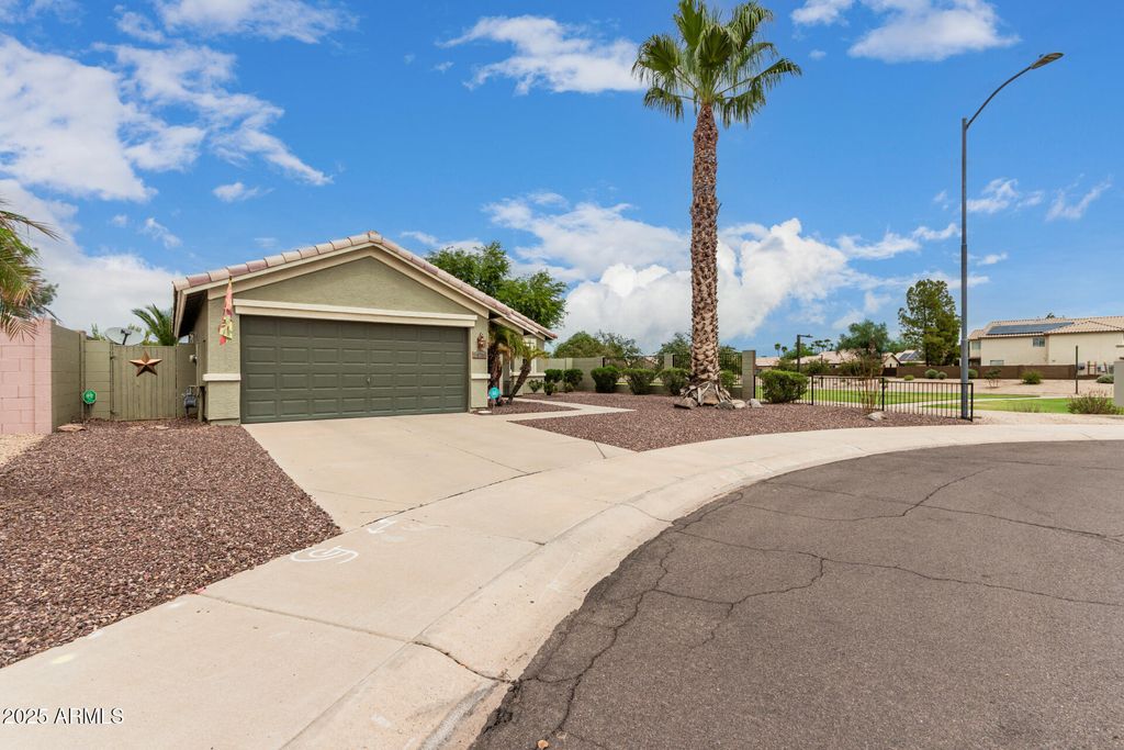 Photo of 16166 W Tonto Street, Goodyear, AZ 85338 (MLS # 6915714)