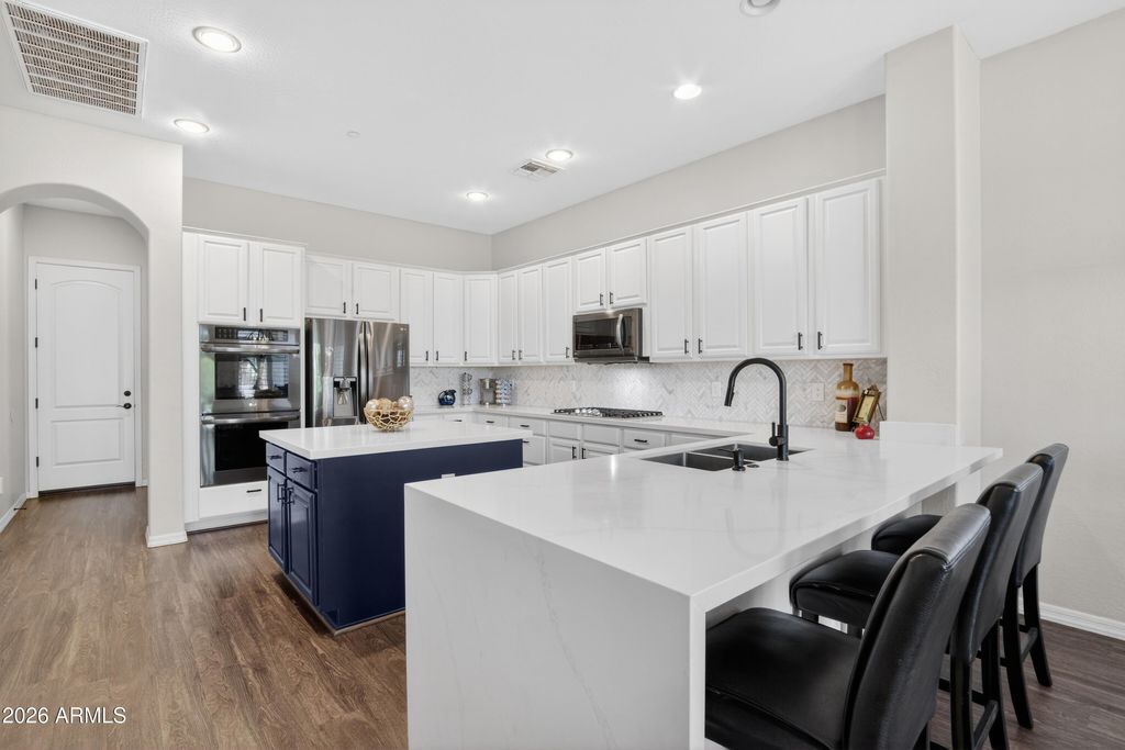 Photo of 898 W Grove Street, Litchfield Park, AZ 85340 (MLS # 7001949)