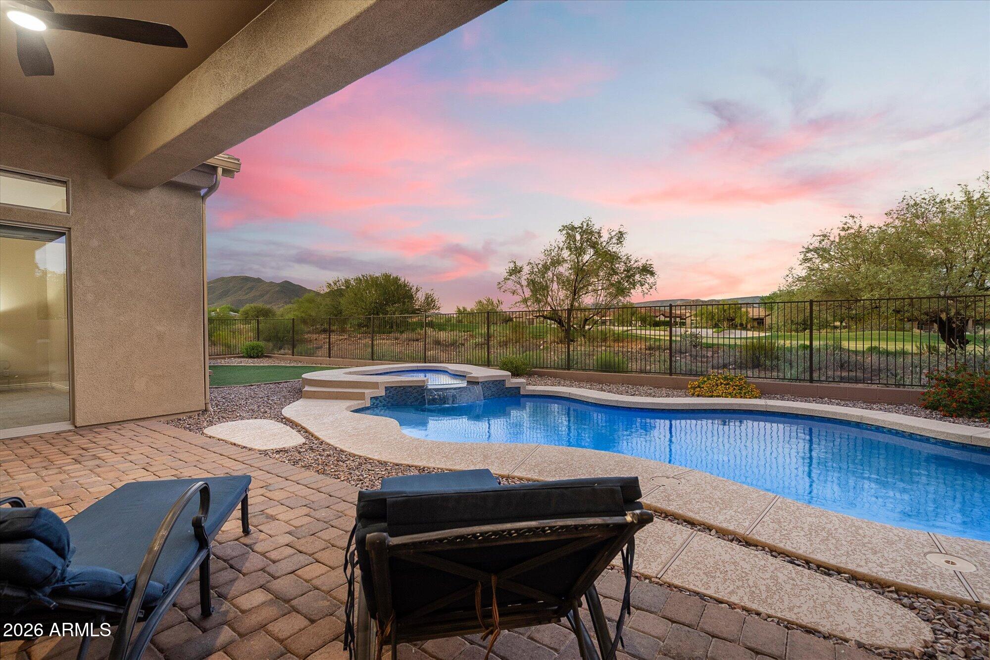 40515 N Candlewyck Lane