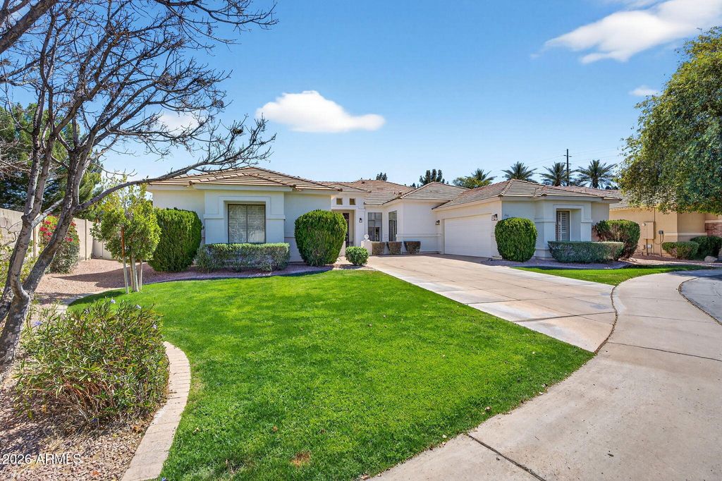 Photo of 1961 S Santa Anna Drive, Chandler, AZ 85286 (MLS # 7003799)