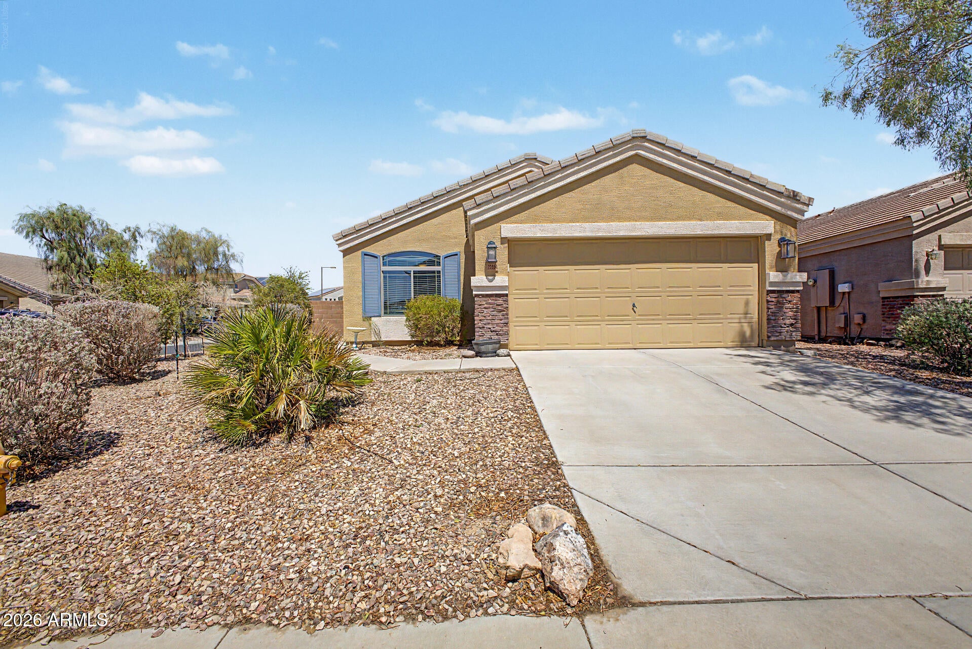 23866 W HUNTINGTON Drive