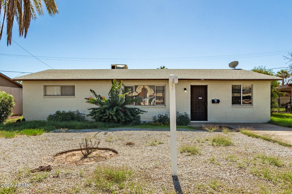 Photo of 101 W Loma Linda Boulevard, Avondale, AZ 85323 (MLS # 6942025)