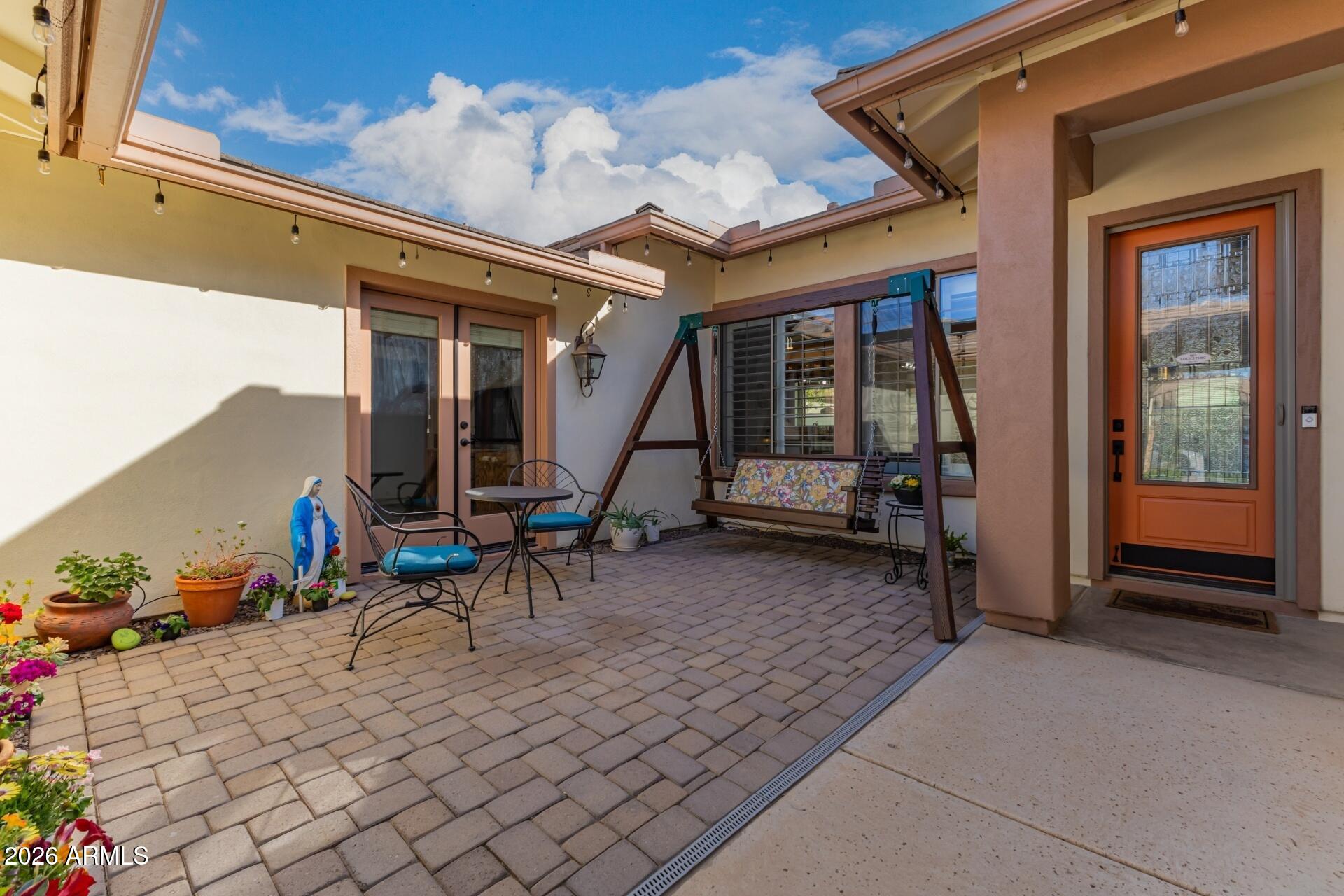 3093 E COMSTOCK Drive