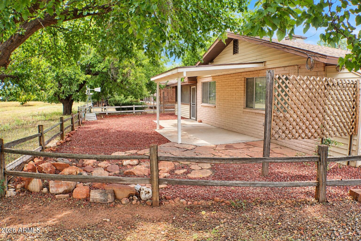 3555 E RIMROCK Drive