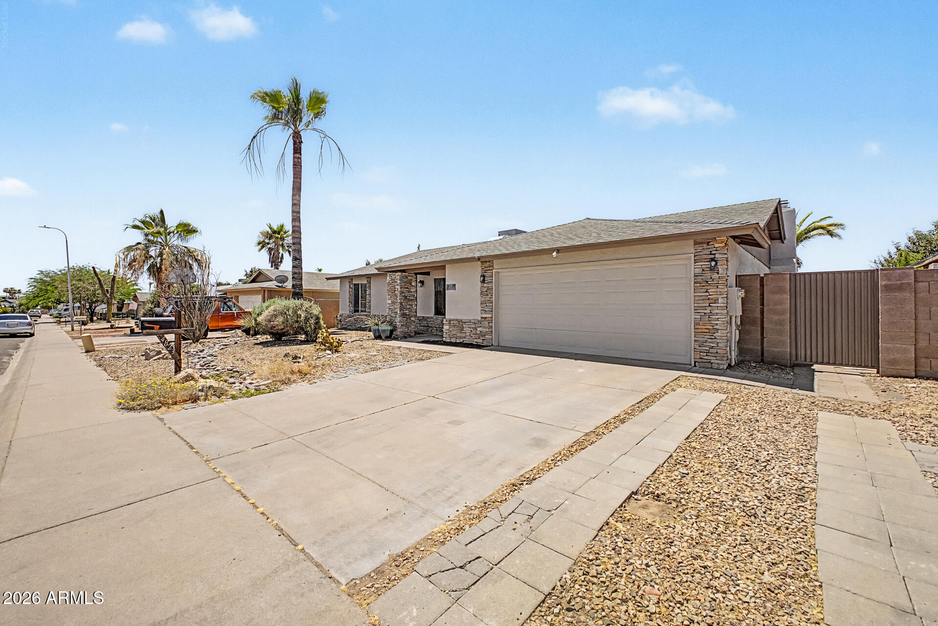 4823 E WESTERN STAR Boulevard