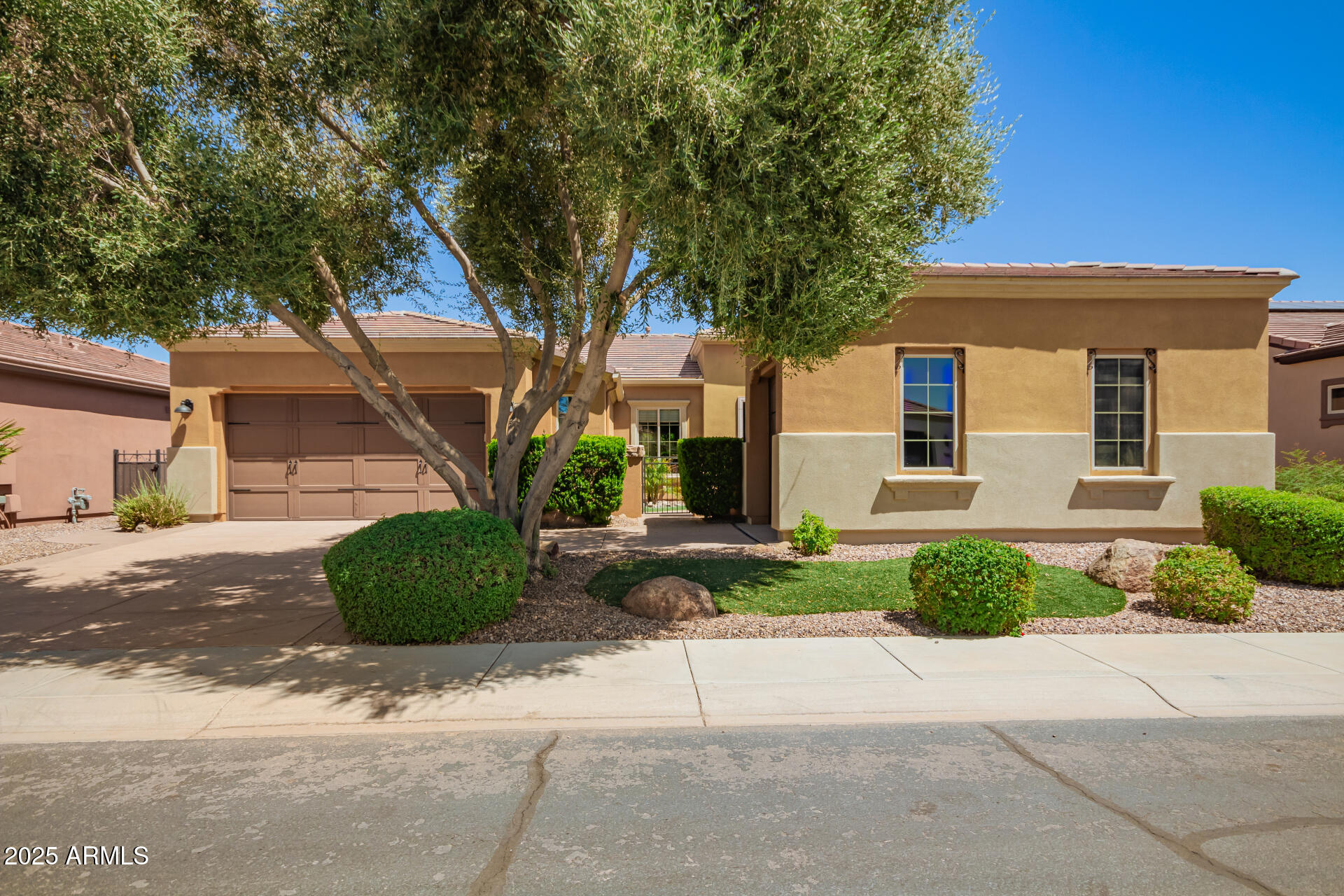 1764 E HARMONY Way