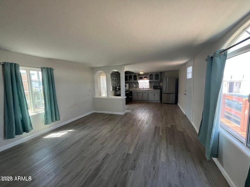 4923 E CAMINO PRINCIPAL --