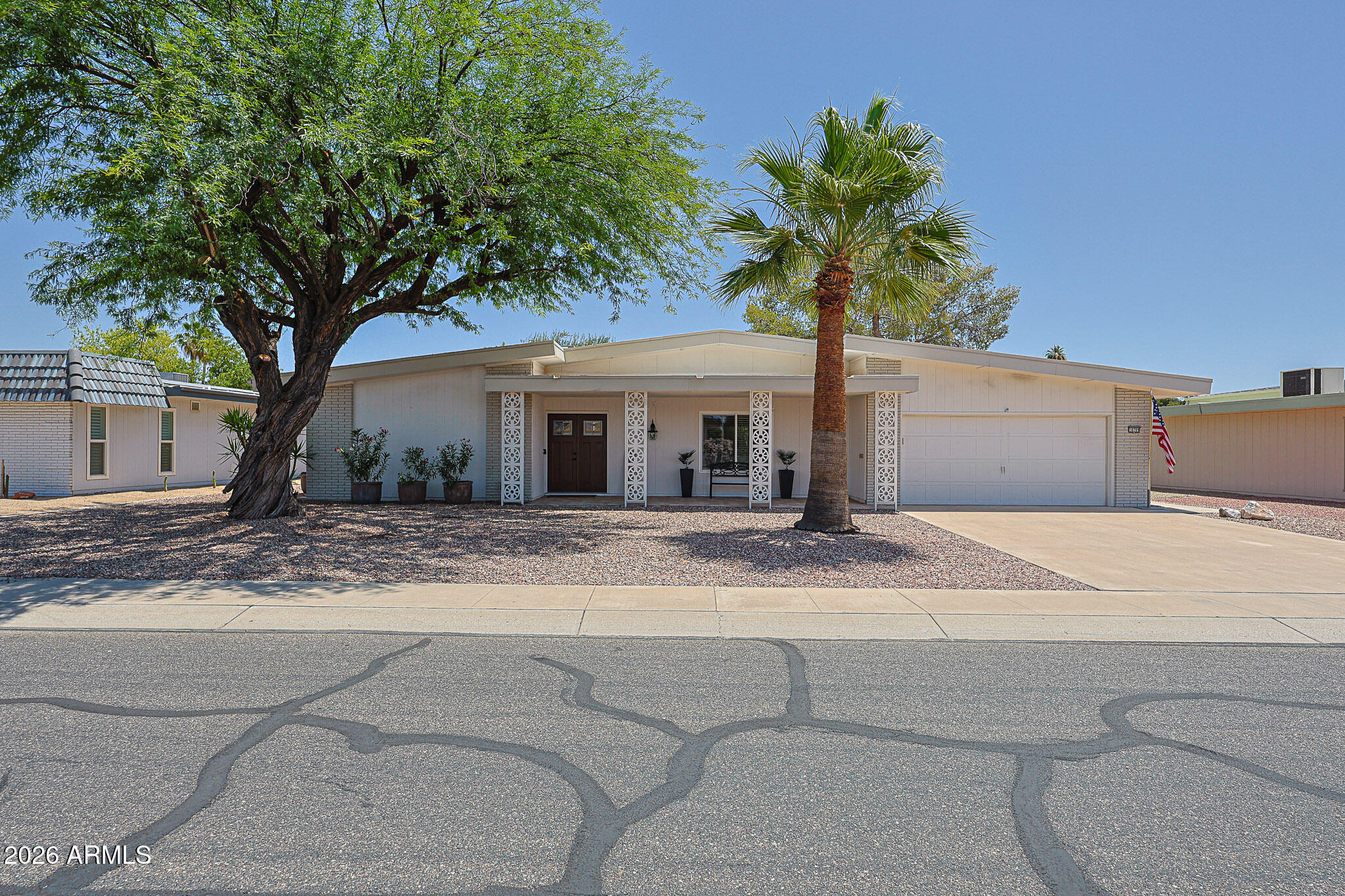 10709 W SEQUOIA Drive
