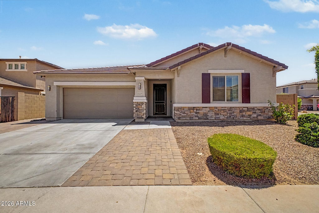 Photo of 21377 W Almeria Road, Buckeye, AZ 85396 (MLS # 7036381)