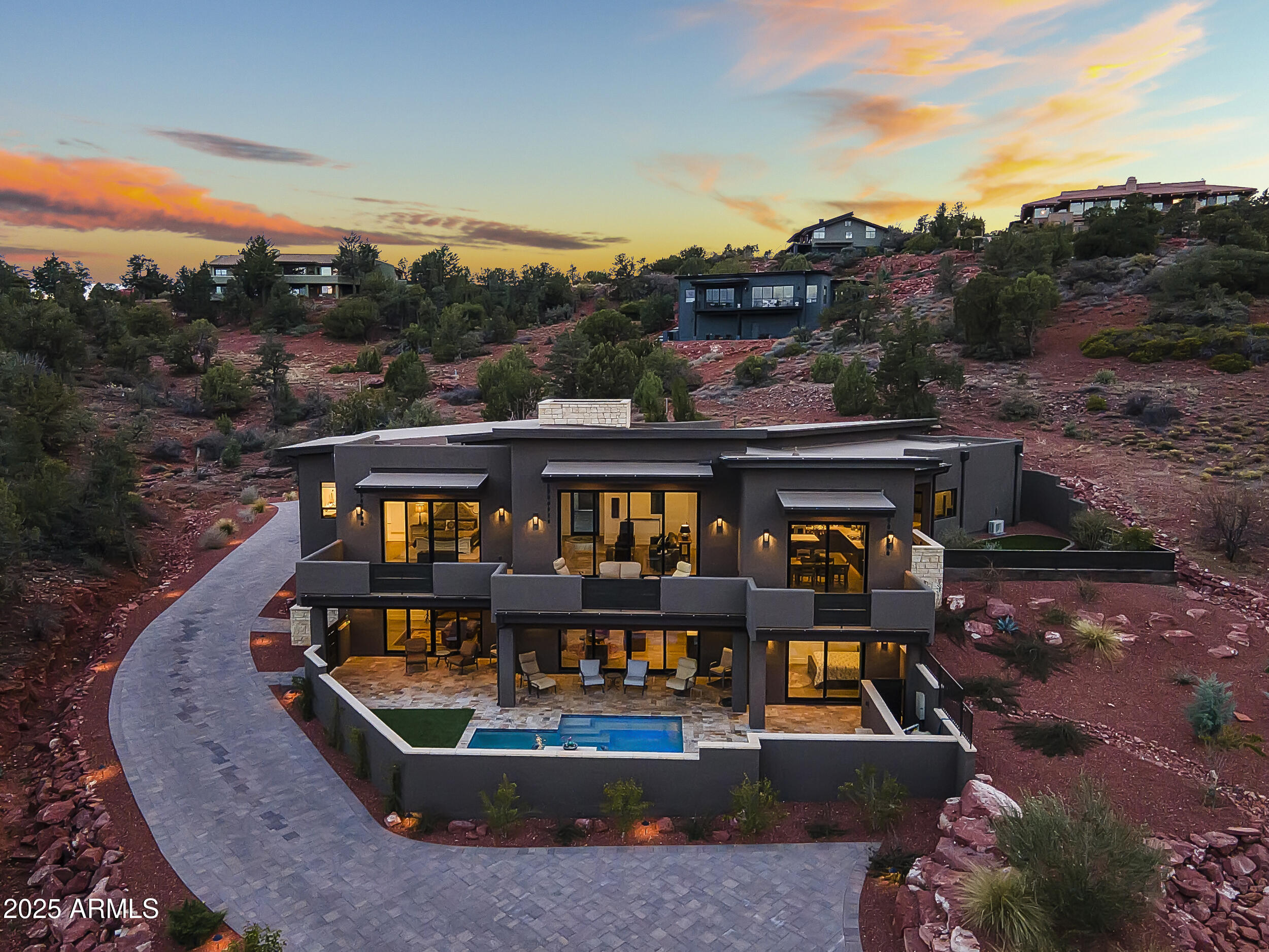 3175 Calle Del Arroyo --