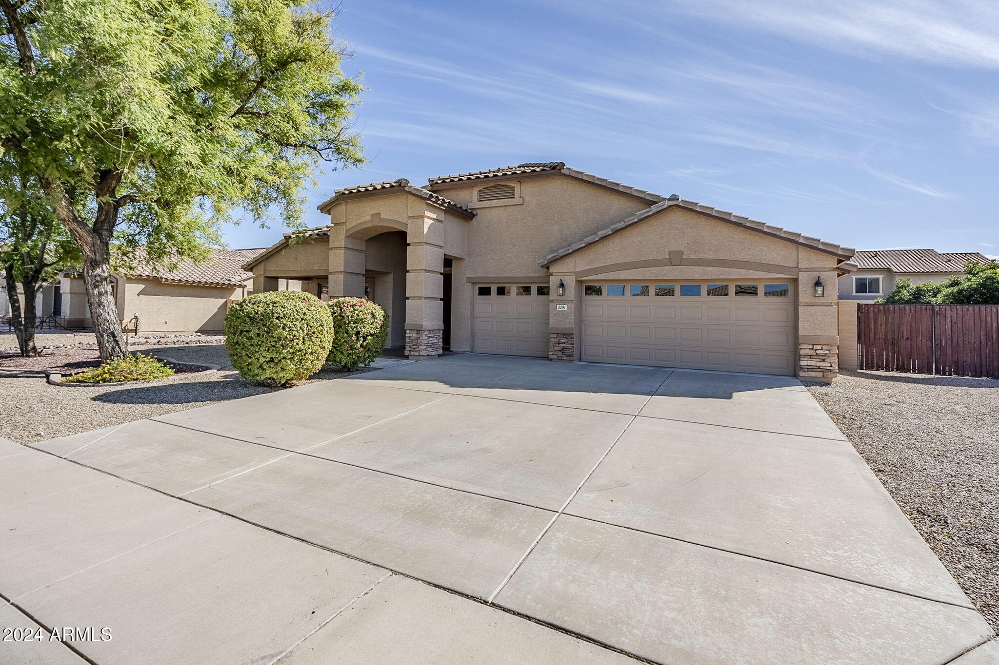 3291 E LATHAM Way