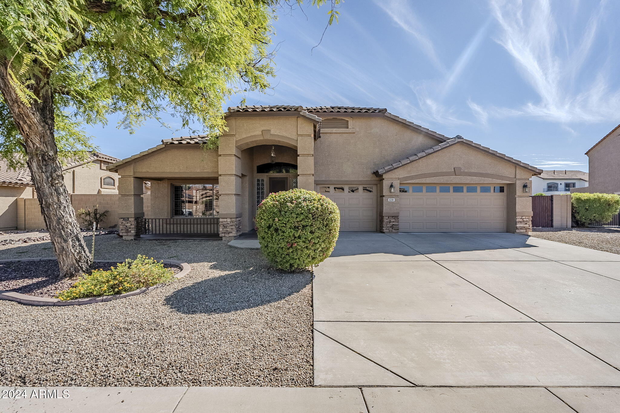 3291 E LATHAM Way