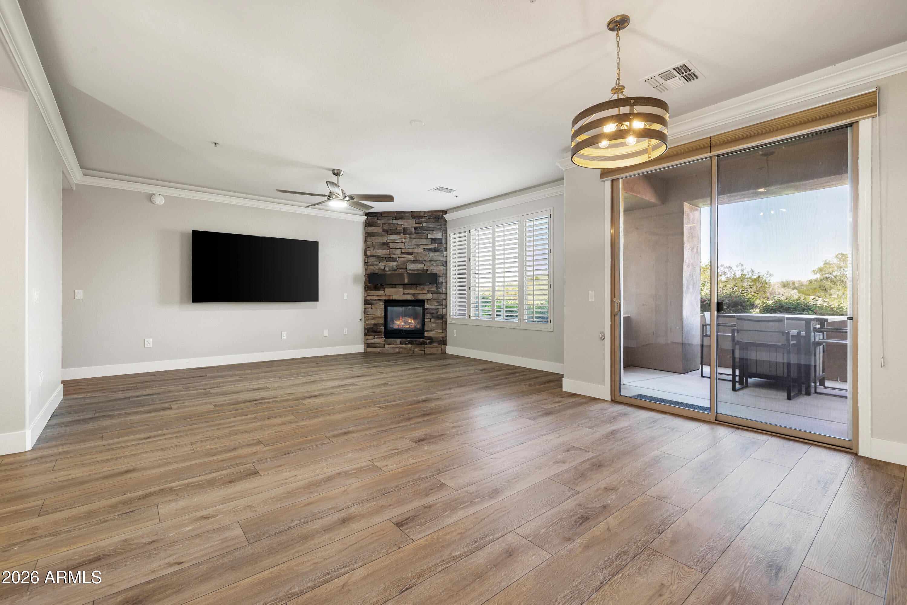 19475 N GRAYHAWK Drive 1007