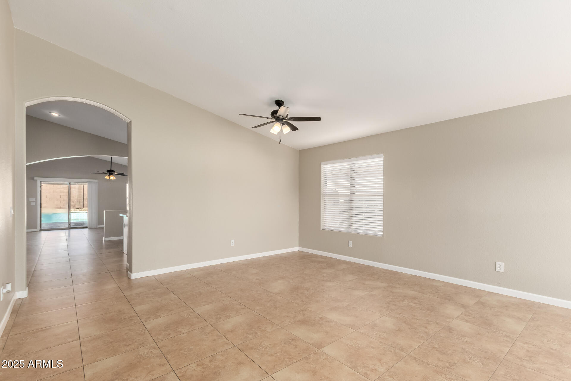 11430 E PRAIRIE Avenue