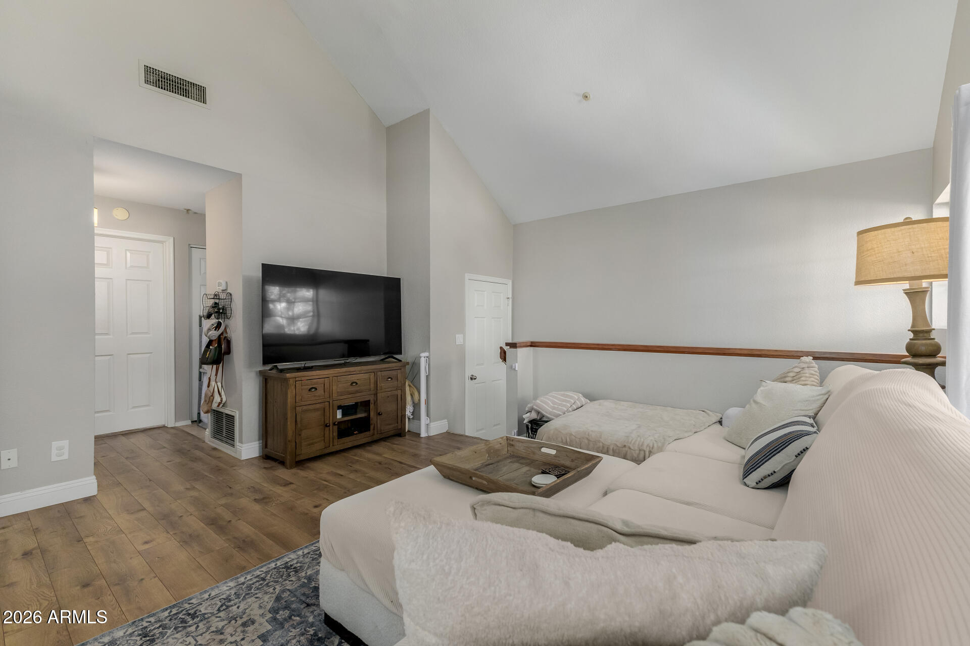 1633 E LAKESIDE Drive 27