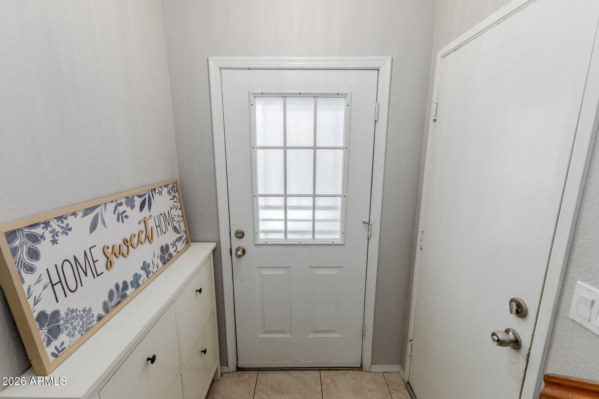 1633 E LAKESIDE Drive 27