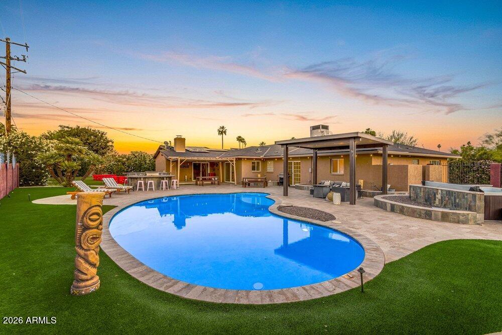 PARADISE MEADOWS - Residential