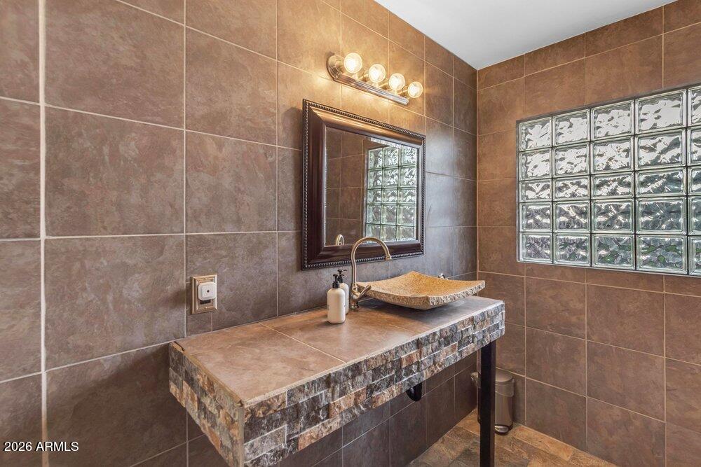 PARADISE MEADOWS - Residential