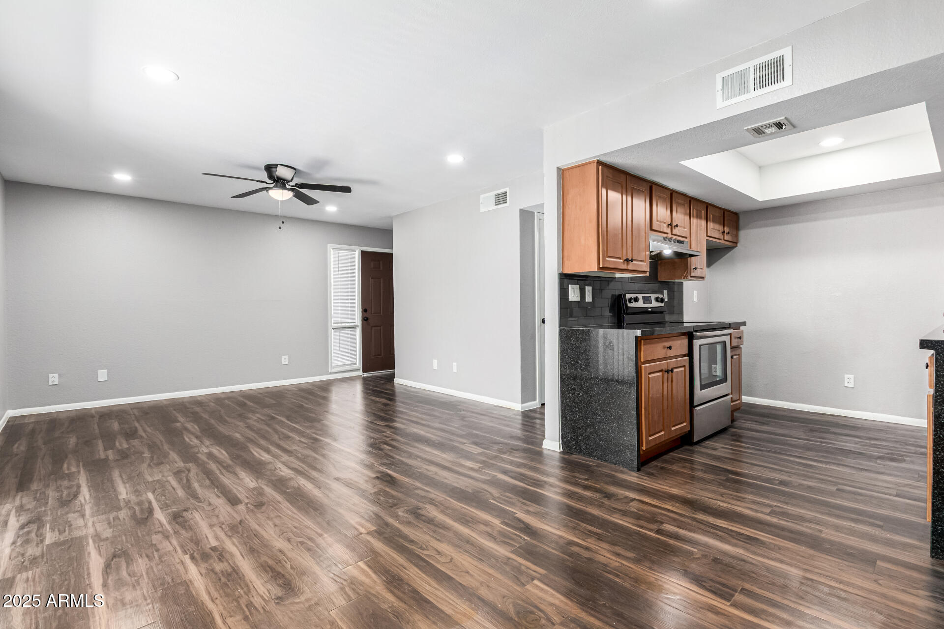 3810 N MARYVALE Parkway 2020