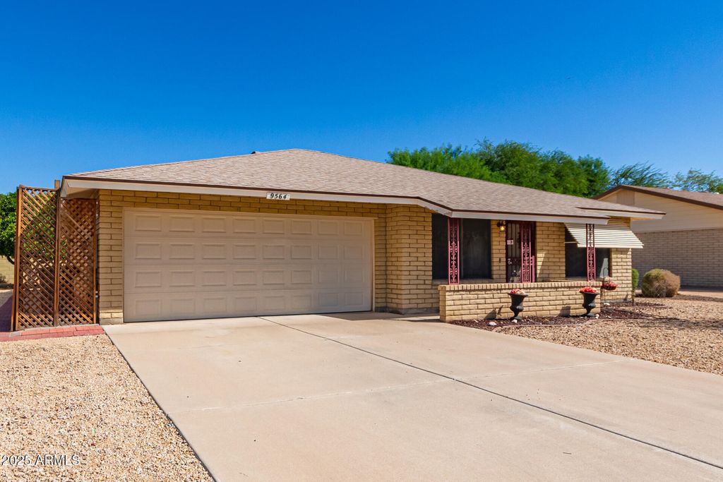 Photo of 9564 W Purdue Avenue, Peoria, AZ 85345 (MLS # 6919261)