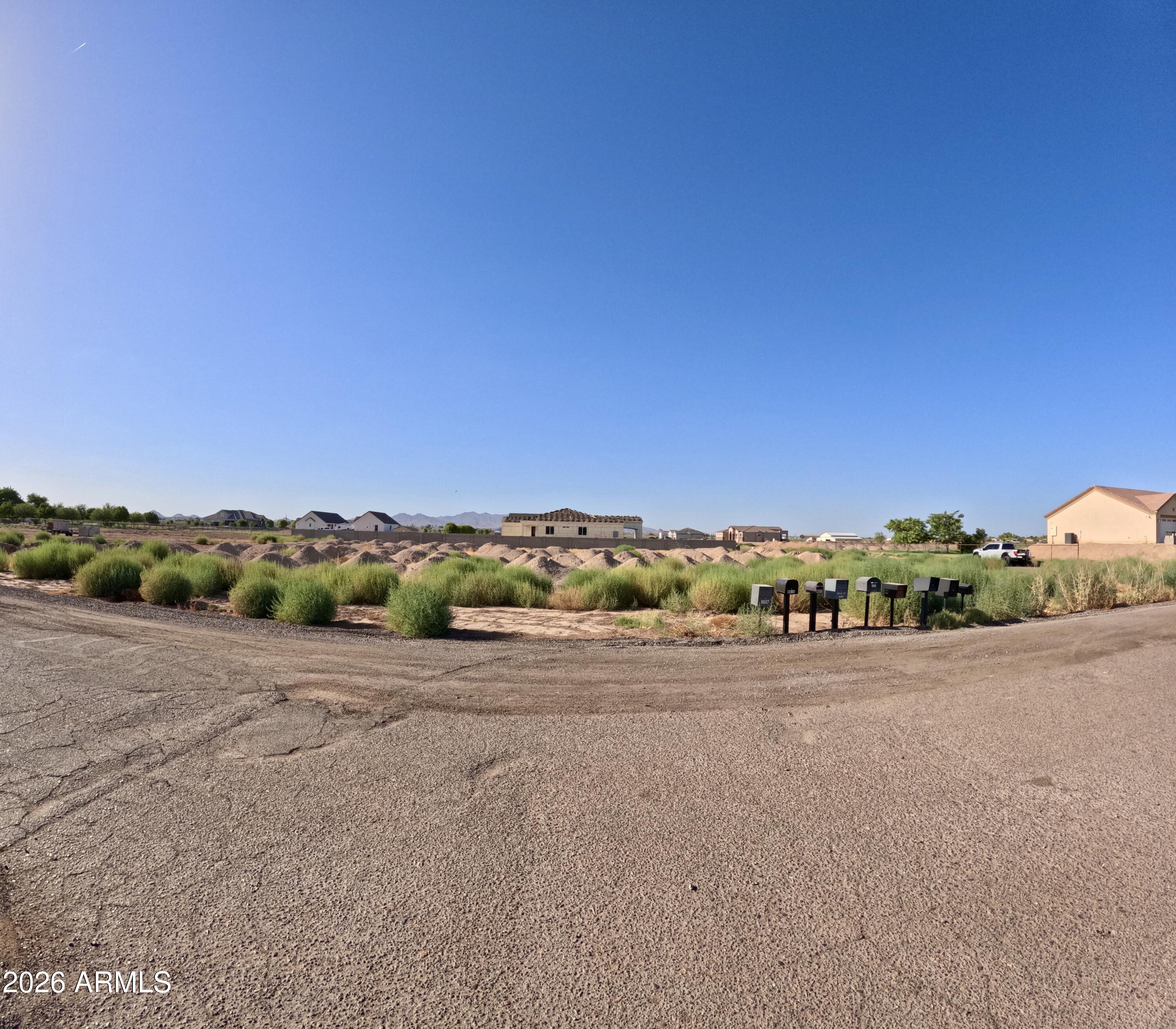 23004 W EUCLID Avenue -