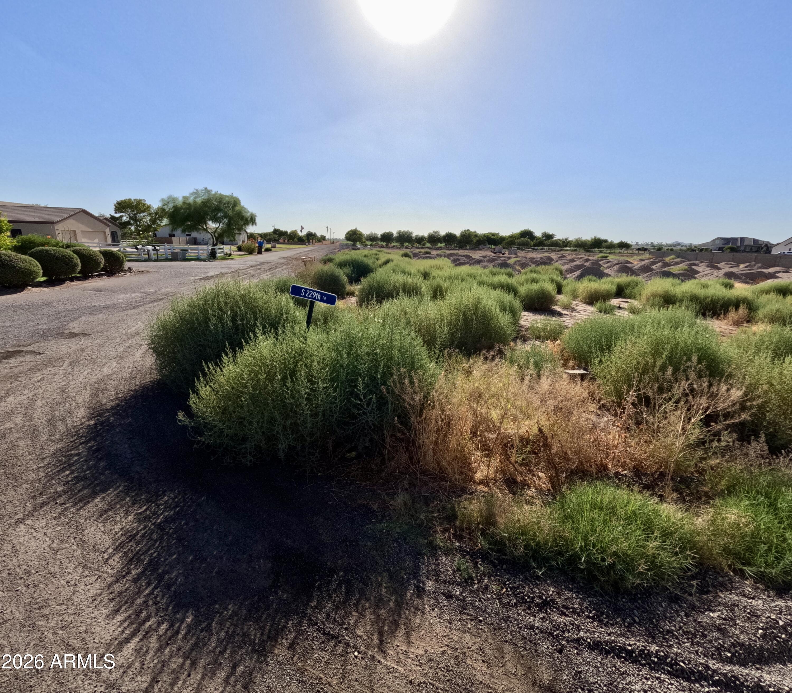 23004 W EUCLID Avenue -