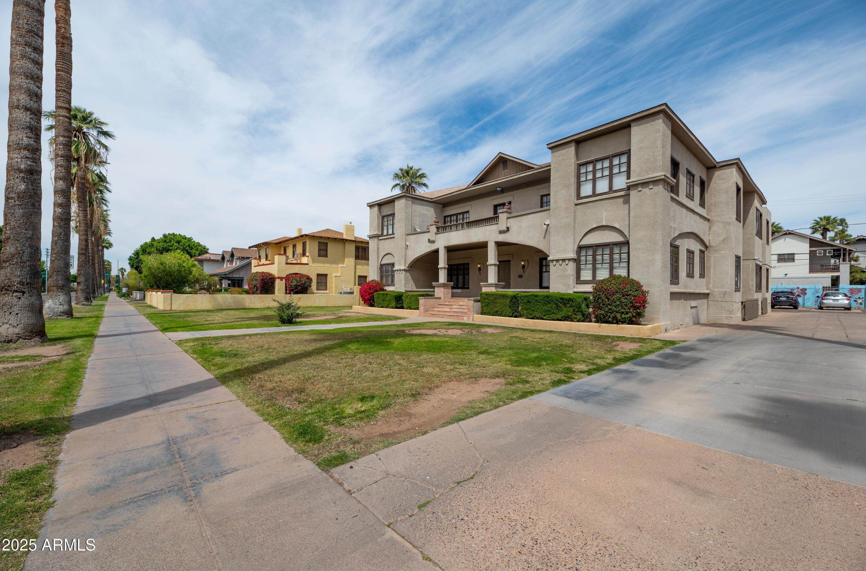314 W ROOSEVELT Street