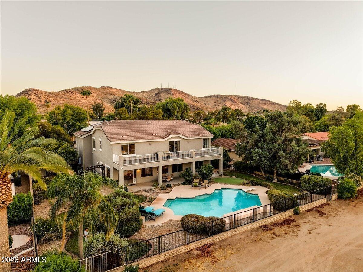 120 W SOUTHERN HILLS Road