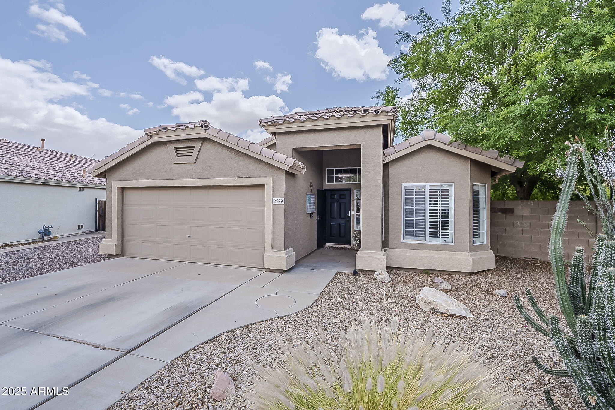 2579 E CAMELLIA Drive
