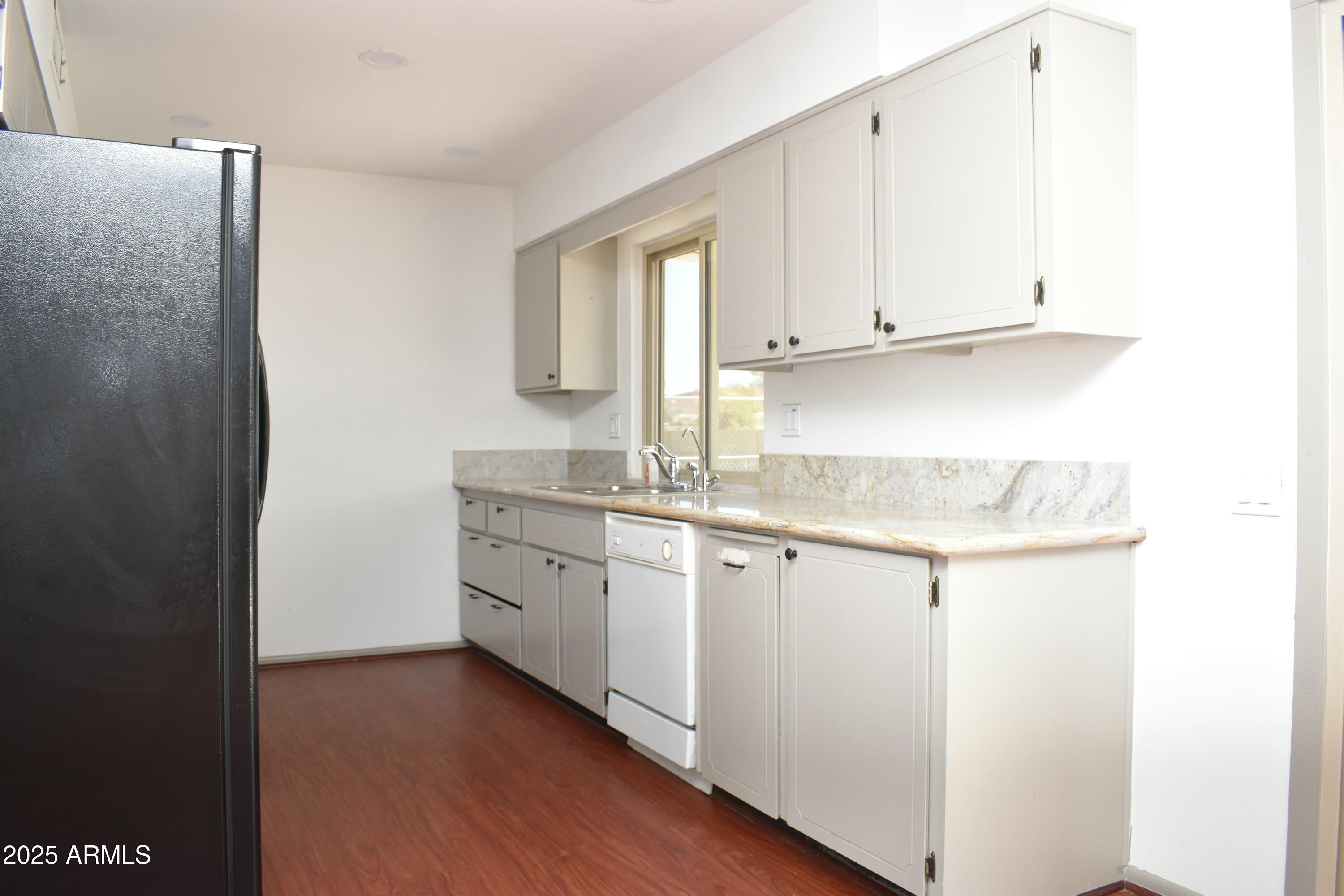 9431 W TIMBERLINE Drive