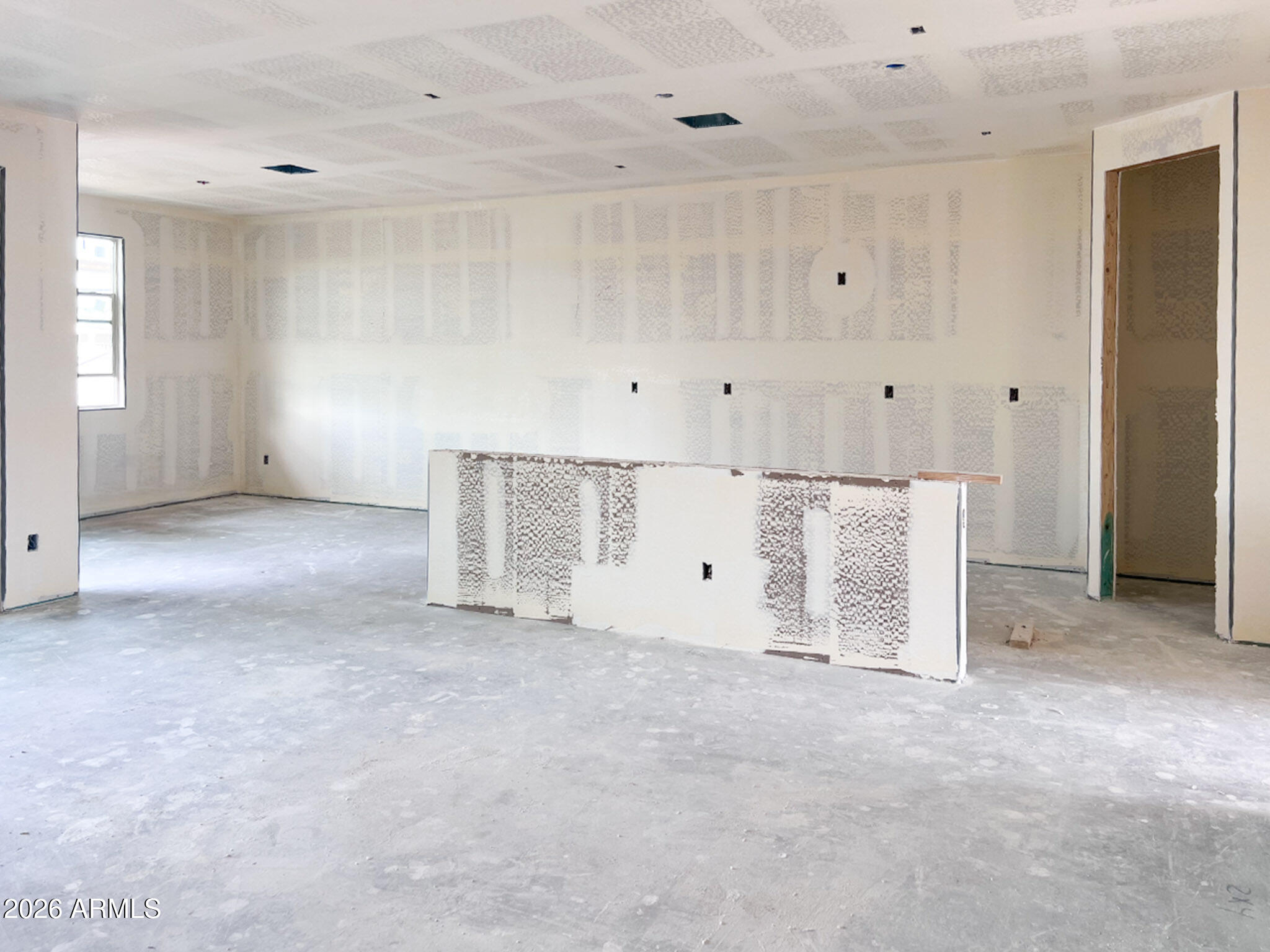 9526 W TAMARISK Avenue